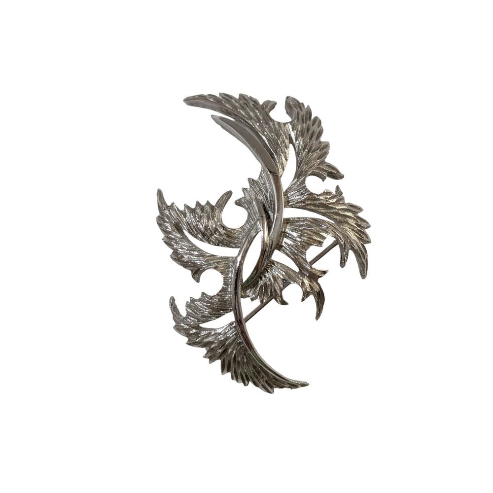 Vintage Trifari Silver Tone Textured Leaf Brooch Pin Mid Century Botanical